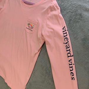 Medium pink long sleeve vineyard vines shirt